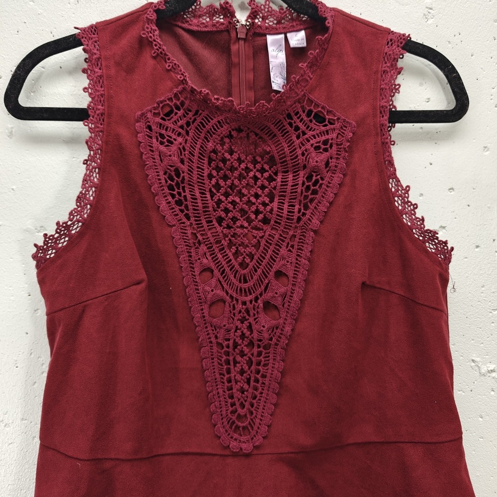 Alya Womens Blouse Large Burgundy Red Faux Suede Lace Peplum Tank Top‎ - Picture 2 of 5